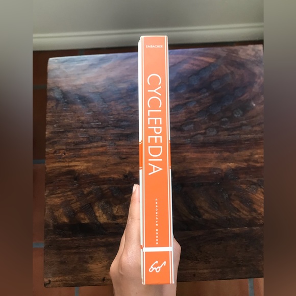 Cyclepedia Hardcover Coffee Table Book in Very Good Used Condition - Picture 7 of 8